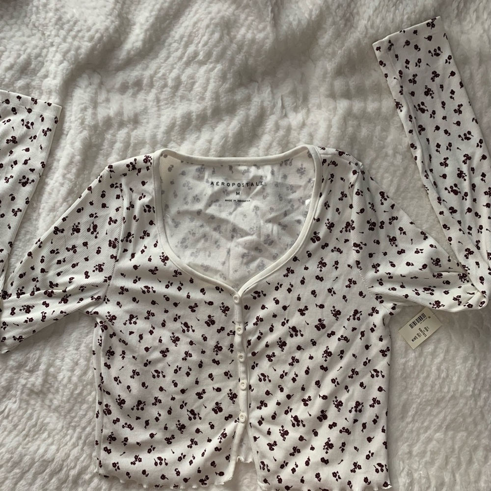 Lettuce Trimmed Floral Button-Up Crop Top